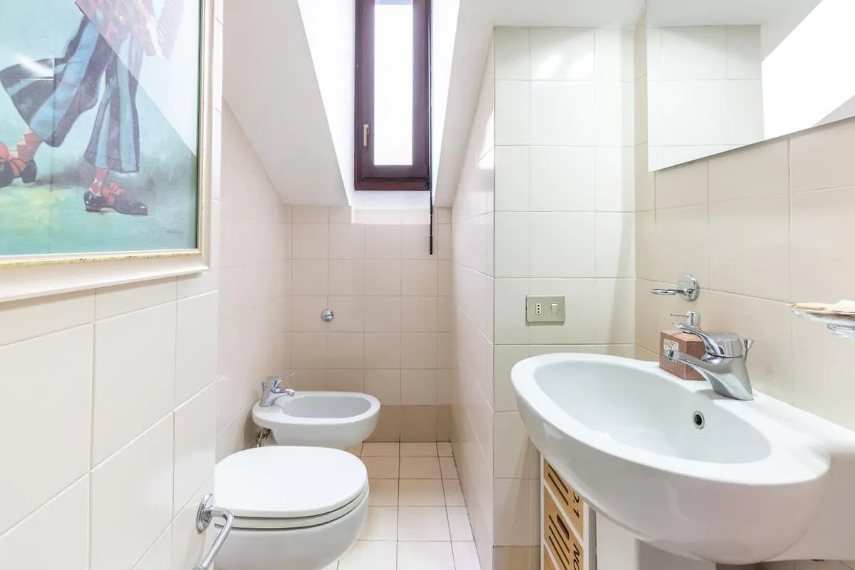 Suite Con Bagno Privato Con Wifi A 200M Dalla Metro Milano 0*,  İtalya